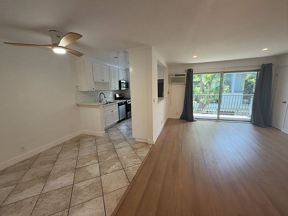 2nd image of 735 N Sycamore Ave #18