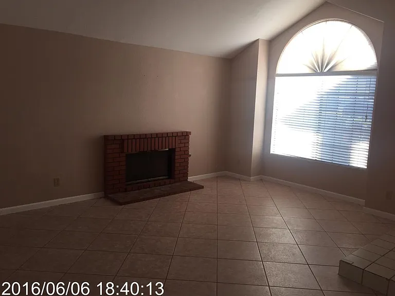 26291 Windsor Dr — Photo 6