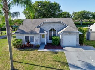 8276 Cedar Hollow Ln, Boca Raton, FL 33433