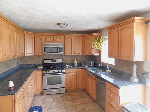 3rd image of 241 Farrwood Dr