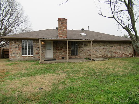 3rd image of 5104 Nevada Dr