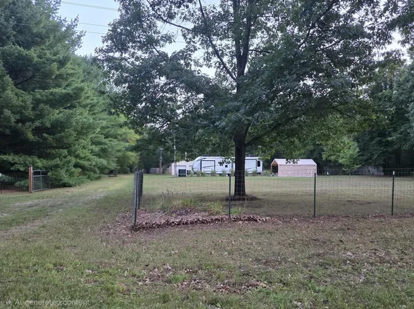 23451 Cutler Rd, Newaygo, MI 49337