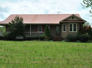 355 Capps Ln, Greenfield, TN 38230