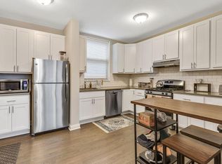 3933 N Keeler Ave #1F, Chicago, IL 60641
