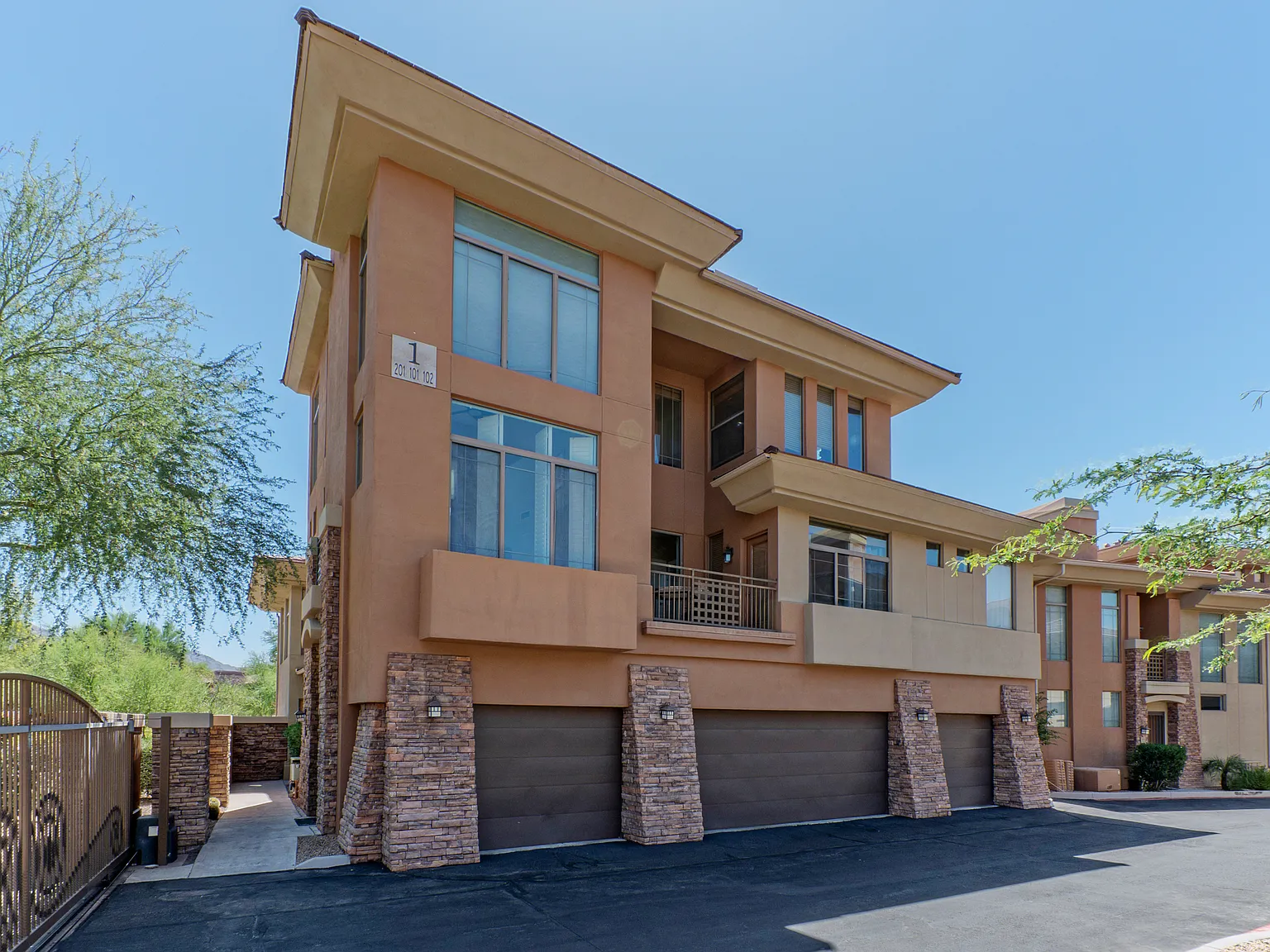 14450 N Thompson Peak Pkwy — Photo 1