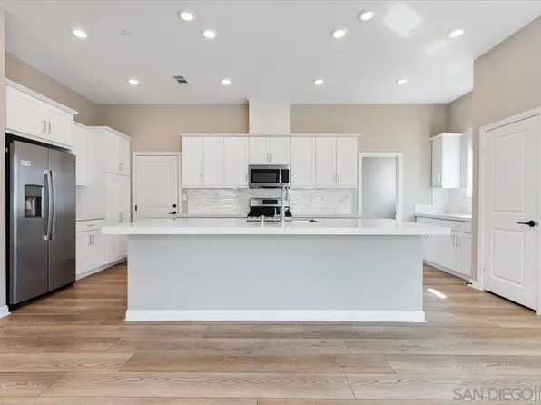 2039 Bluestone Cir, Chula Vista, CA 91913