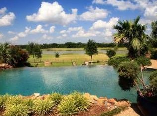 165 Ridge Point Dr, Forney, TX 75126