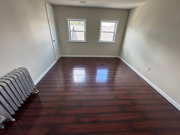 3rd image of 18-20 Lanark Ave #3A