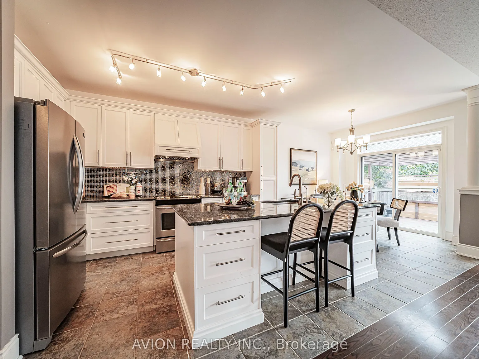 3 bed, $3,500 — Photo 4