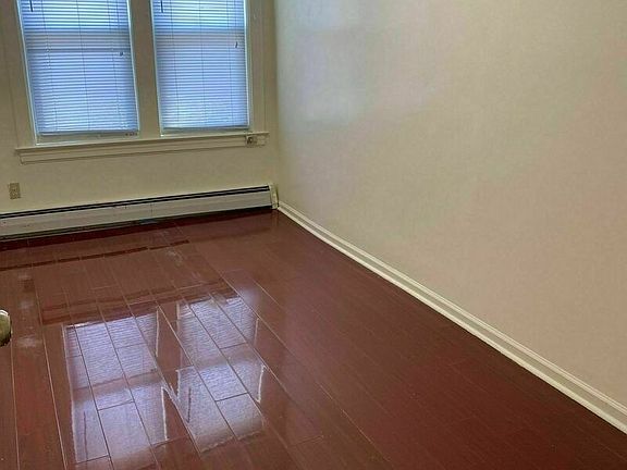 5th image of 3939 59th St Floor 2