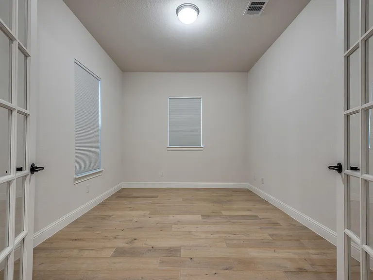 8452 Tripoli Trl — Photo 16