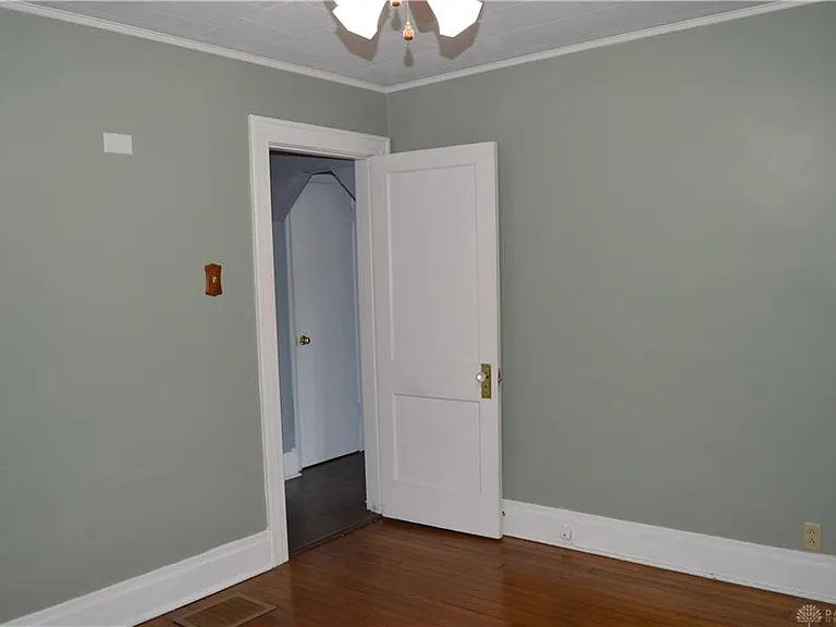 2752 Springmont Ave — Photo 19