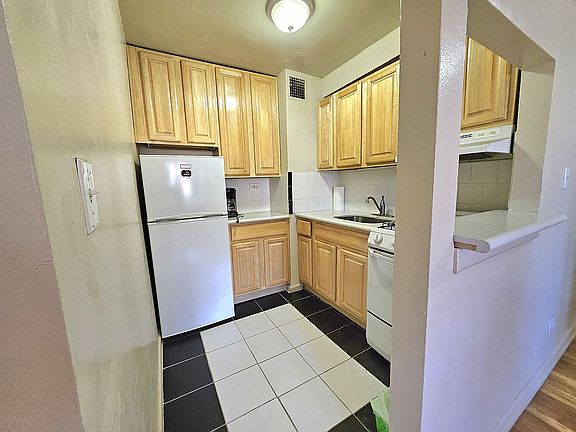 3rd image of 87-70 173rd St #5G