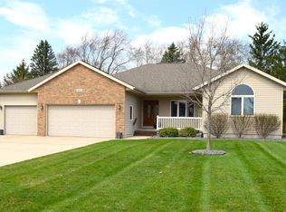 2135 Flagstone Ct, Mount Pleasant, MI
