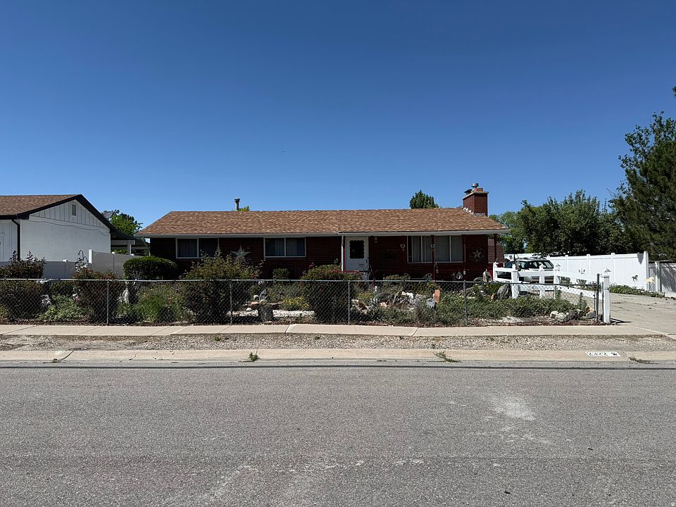 1st image of 2322 W Surrey Rd
