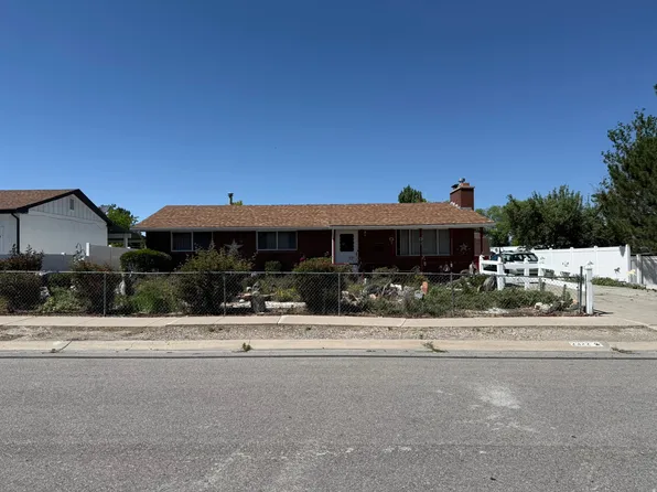 2322 W Surrey Rd, Salt Lake City, UT 84129