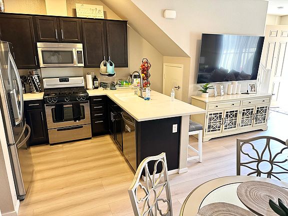 5th image of 1389 Caminito Veranza St #1