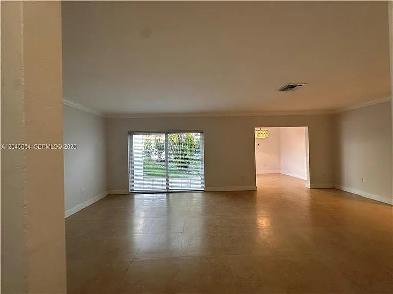 1130 Cotorro Ave #1130 — Photo 3