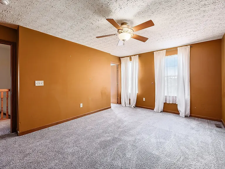 369 Abbotsbury Ct — Photo 15