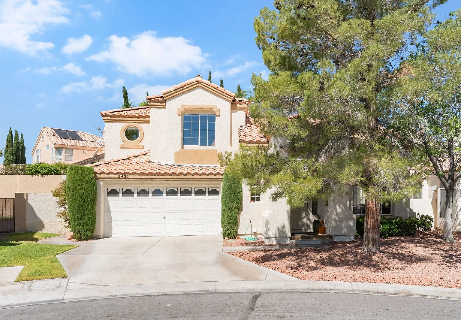 3 bed, 2.5 bath, 1864 sqft, $2,850 — Photo 1
