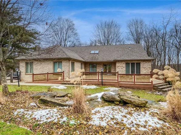 240 Logan Rd, Gibsonia, PA 15044