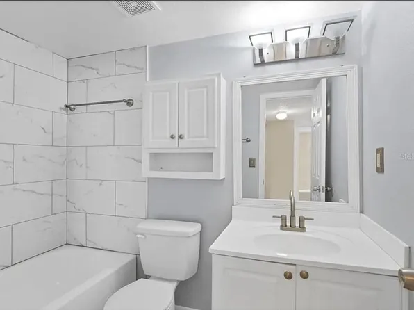 322 Oak Rose Ln APT 201, Tampa, FL 33612