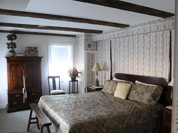 5th image of 6 Portland Ave #17