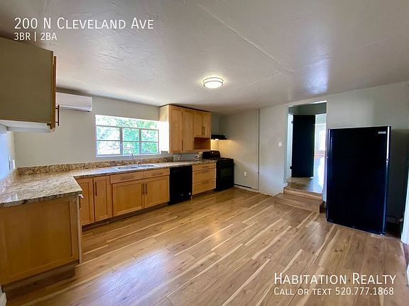 2nd image of 200 N Cleveland Ave