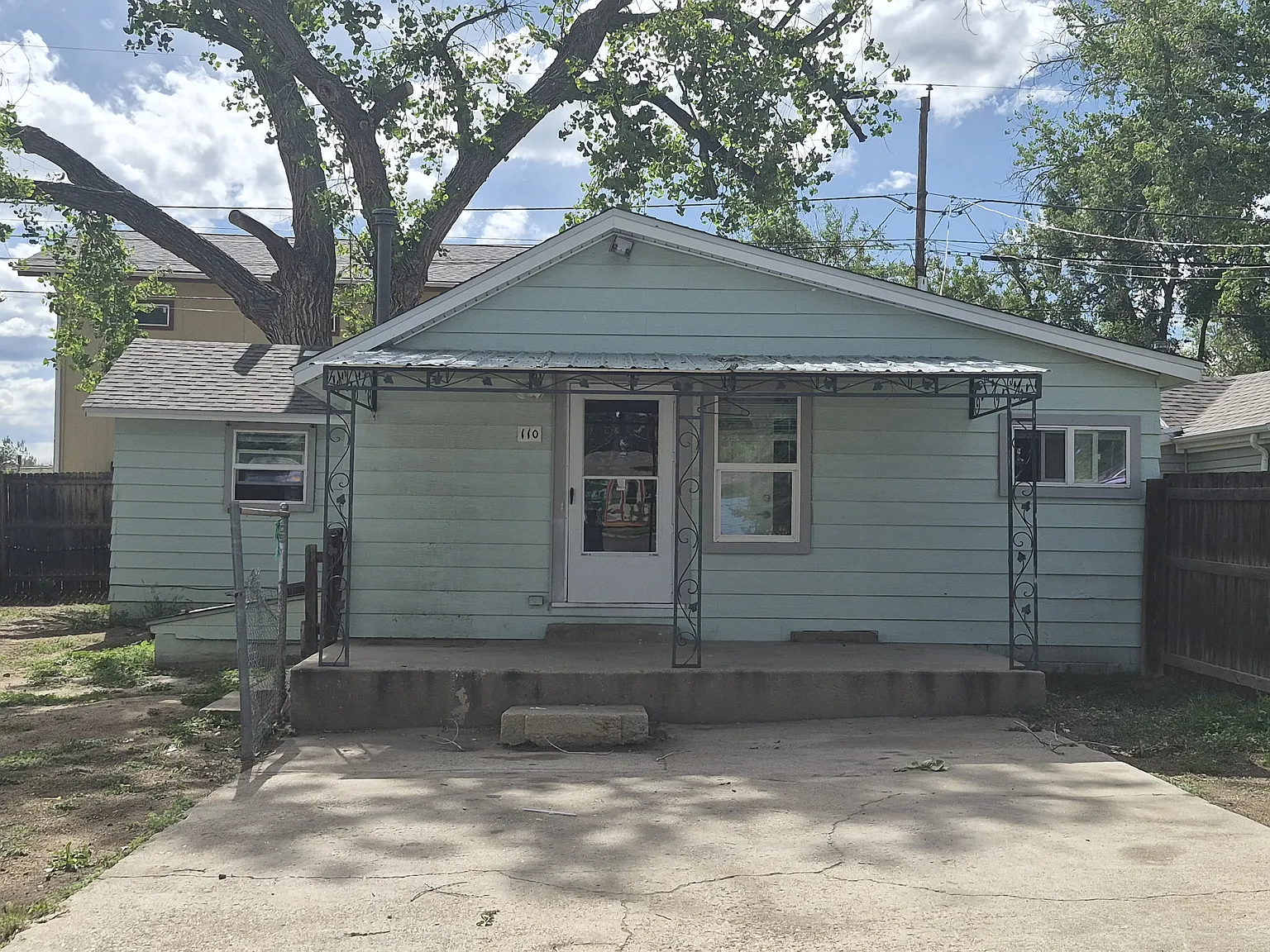 110 Pierce St — Photo 1