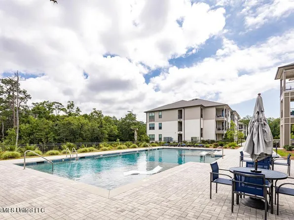 2501 Bienville Blvd #236, Ocean Springs, MS 39564