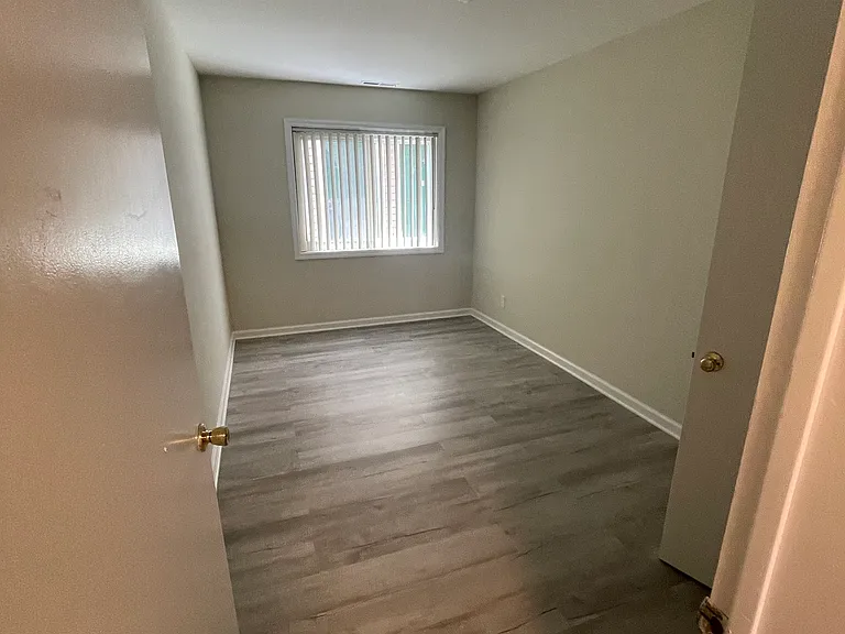 31 Stuart Ave #4 — Photo 10