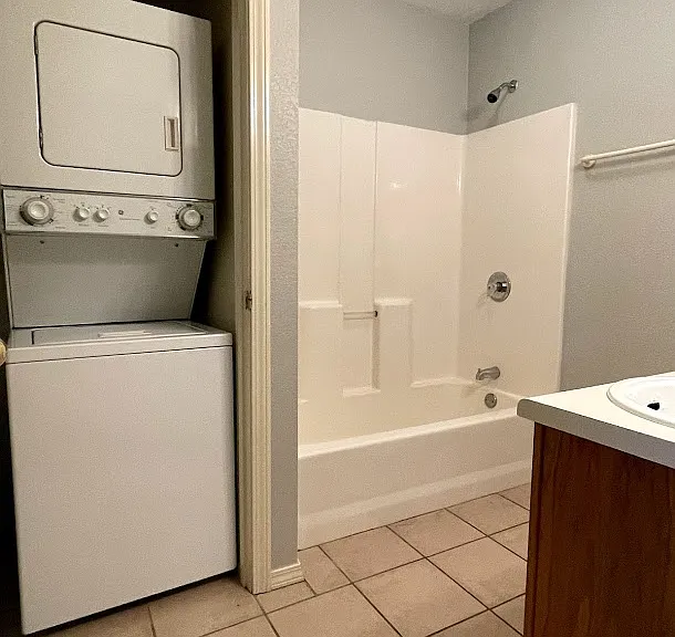 1131 N Oakland Ave #6 — Photo 6