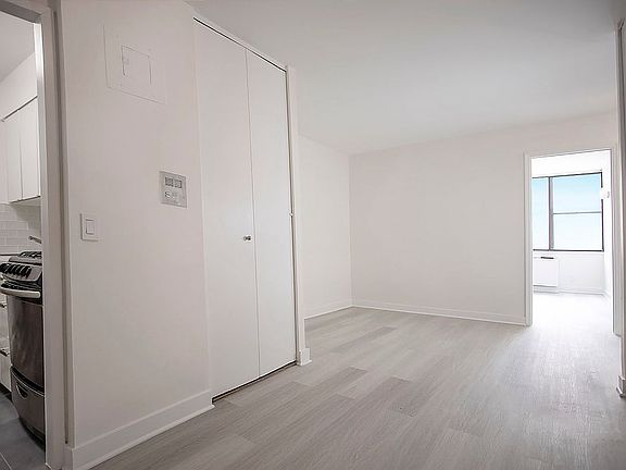 2nd image of 301 E 45th St APT 11F