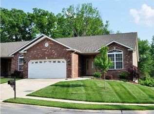 100 Briar Rdg, Collinsville, IL 62234