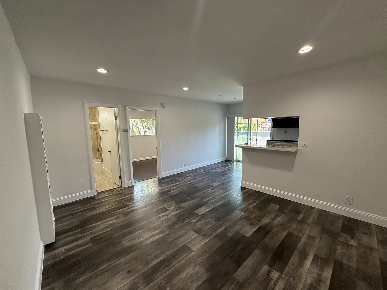 1327 S St. Andrews Pl - 03 — Photo 2