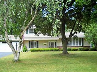 352 Fiesta Rd, Rochester, NY 14626
