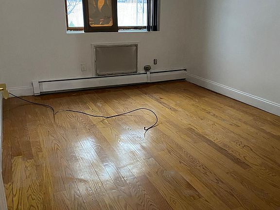 3rd image of 4311 215th Pl Fl 1