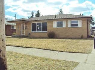 8560 Darlene St, Warren, MI 48093