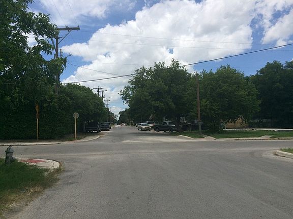 5th image of 2724 Chihuahua St