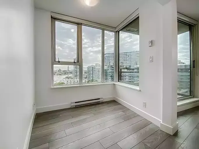33 Smithe St #2206 — Photo 6