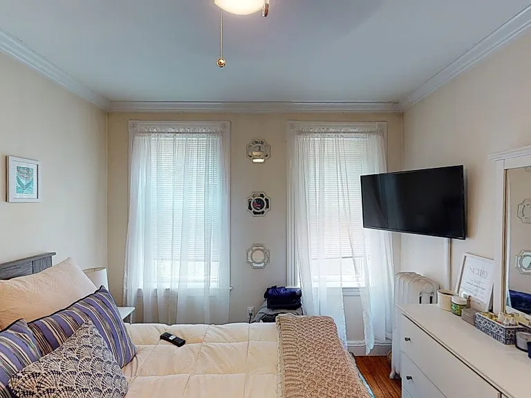 33 Walbridge St — Photo 9
