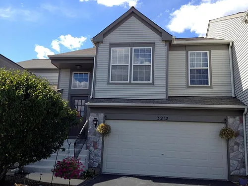 3212 Bromley Ln Photo 1
