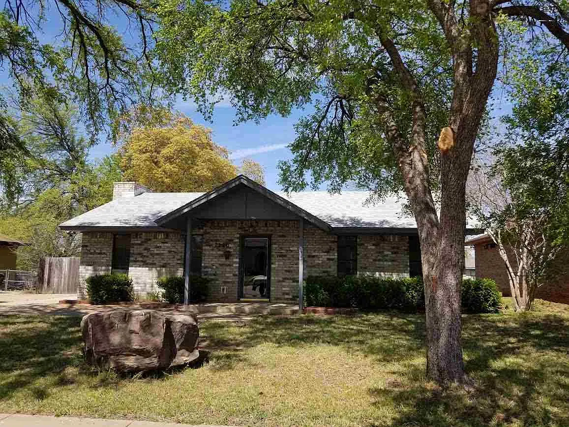 3 bed, 3.0 bath, 1960 sqft, $1,650 — Photo 1