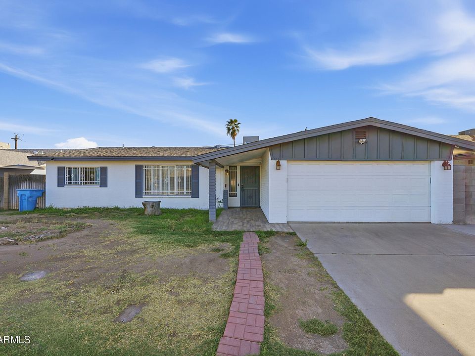 1st image of 4045 W MONTEBELLO Avenue