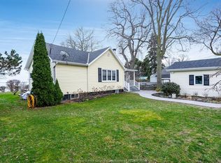389 Erie View Ave, Essex, ON