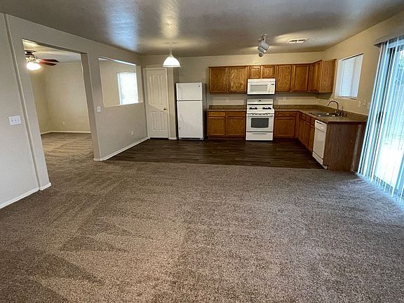 4th image of 44777 W Balboa Dr