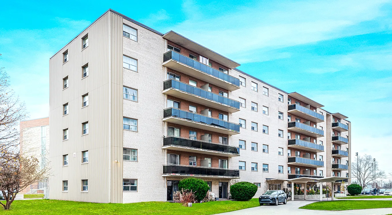 Lynnwood Place — Photo 3