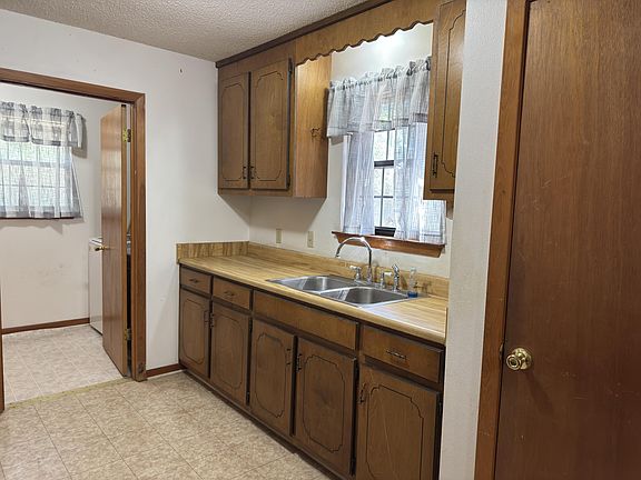 5th image of 2928 Aplin Rd