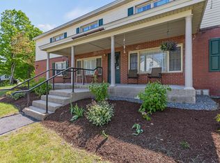 16 Kirk St APT F, Springvale, ME 04083