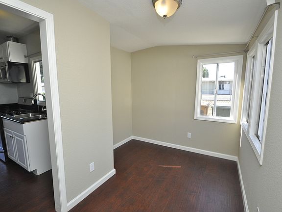 5th image of 413 E Amerige Ave #413H